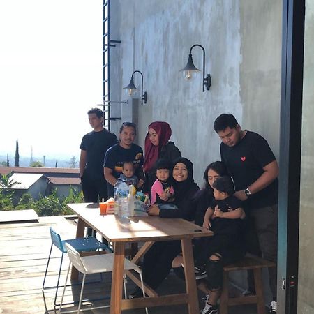 The Cendana Villa'S Batu  Luaran gambar